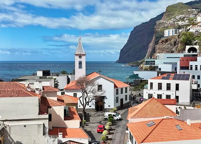 Serena Bay * Câmara de Lobos
