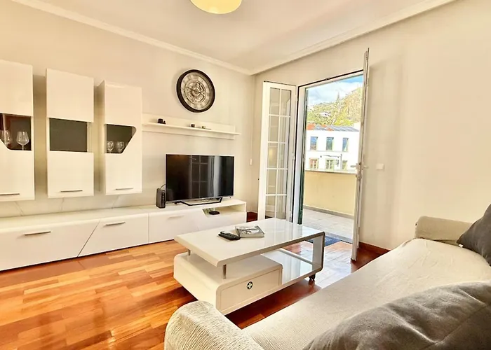 Serena Bay * Câmara de Lobos